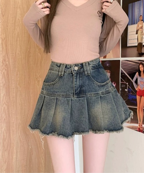 SPIGA(スピーガ)の「切り替えプリーツデニムミニスカート(スカート・レディース・インディゴブルー・SMALL/MEDIUM)」の4枚目の写真