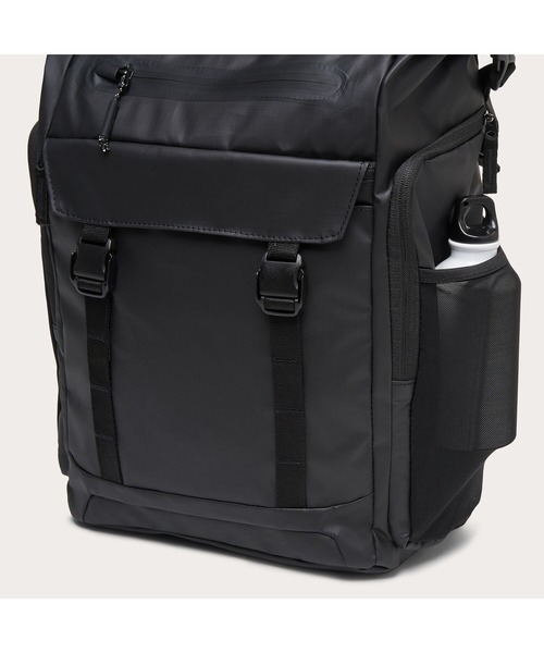 OAKLEY(オークリー)の「オークリー ROAD TRIP TERRAIN 25L RC PACK BACKPACK /バッグ/バックパック/ 17L/ 撥水/ PC/ OAKLEY(バックパック/リュック・メンズ・ネイビー/ブラック・U/ONE SIZE)」の5枚目の写真