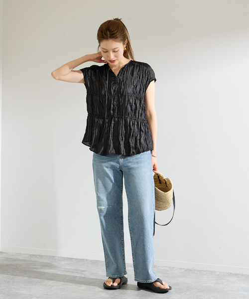 FRAMeWORK（フレームワーク）の「クリースサテンドロストフレンチトップス（シャツ/ブラウス・レディース・ブラック/ネイビー・FREE）」の16枚目の写真