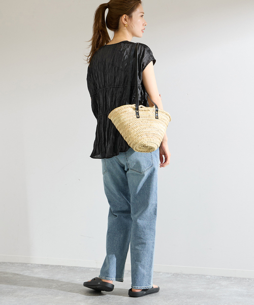 FRAMeWORK（フレームワーク）の「クリースサテンドロストフレンチトップス（シャツ/ブラウス・レディース・ブラック/ネイビー・FREE）」の13枚目の写真