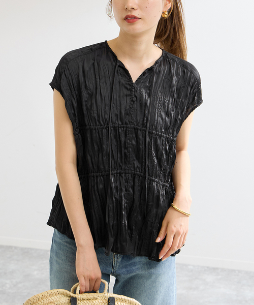 FRAMeWORK（フレームワーク）の「クリースサテンドロストフレンチトップス（シャツ/ブラウス・レディース・ブラック/ネイビー・FREE）」の12枚目の写真