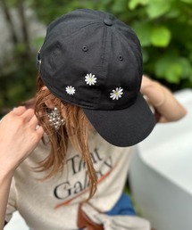 mi via loca | 【newhattan】デイジーフラワー刺繍CAP 【PT NO. MVL045 ※2A】(キャップ)