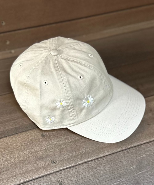 mi via loca（ミヴィアロカ）の「【newhattan】デイジーフラワー刺繍CAP 【PT NO. MVL045 ※2A】（キャップ・レディース・ライトベージュ/ブラック/ダークグリーン・FREE）」の11枚目の写真