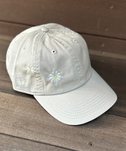 mi via loca（ミヴィアロカ）の「【newhattan】デイジーフラワー刺繍CAP 【PT NO. MVL045 ※2A】（キャップ・レディース・ライトベージュ/ブラック/ダークグリーン・FREE）」の12枚目の写真