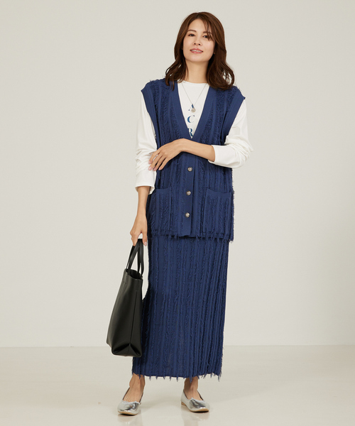 abahouse mavie(アバハウスマヴィ)の「【WEB Domani掲載】【セットアップ対応】フリンジニットタイトスカート(スカート・レディース・ブルー/ブラック・フリー)」の19枚目の写真