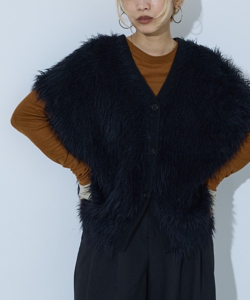 NOMINE（ノミネ）の「ロング フェザー ニットベスト カーディガン（ベスト・レディース・ベージュ/チャコールグレー/ブラック/グリーン・フリー）」の19枚目の写真