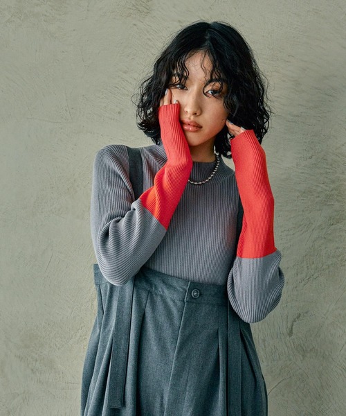 LEPSIM(レプシィム)の「12ゲージ配色ハイネックプルオーバー 133259(ニット/セーター・レディース・グレー系その他/ブラック系その他/ブルー系その他/ブラック×グリーン/チャコールグレー×パープル・FREE)」の3枚目の写真