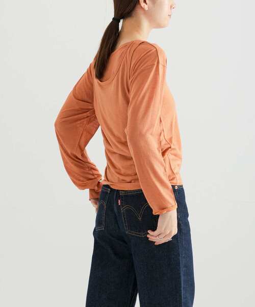 URBAN RESEARCH（アーバンリサーチ）の「ルーズシアーカットソー（Tシャツ/カットソー・レディース・オフホワイト/オレンジ系その他/ネイビー・FREE）」の13枚目の写真