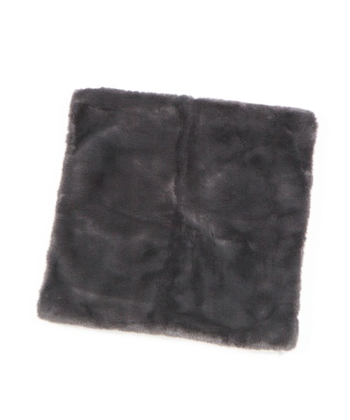 BAYFLOW（ベイフロー）の「BFファーボアクッションカバー45×45（クッション/クッションカバー・レディース・グレー/チャコール・00）」の7枚目の写真