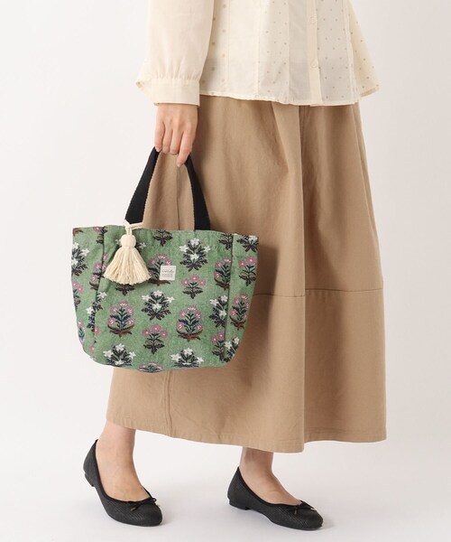 one'sterrace(ワンズテラス)の「ジャカードトートバッグ レネット(トートバッグ・レディース・カーキ系5・99)」の9枚目の写真