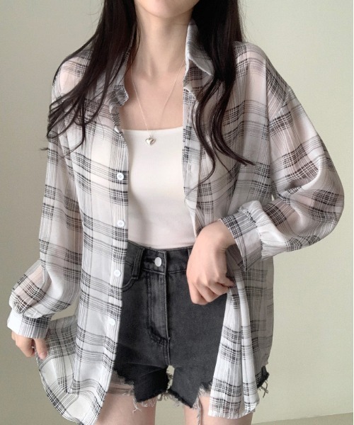 gossip！ロサンゼルス（ゴシップロサンゼルス）の「Y2K オーバーサイズ チェック柄 シャツ（シャツ/ブラウス・レディース・オフホワイト/ネイビー・FREE）」の22枚目の写真