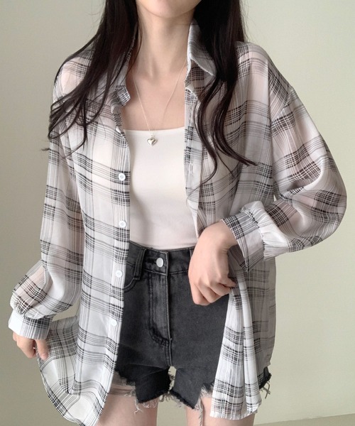 gossip！ロサンゼルス（ゴシップロサンゼルス）の「Y2K オーバーサイズ チェック柄 シャツ（シャツ/ブラウス・レディース・オフホワイト/ネイビー・FREE）」の4枚目の写真