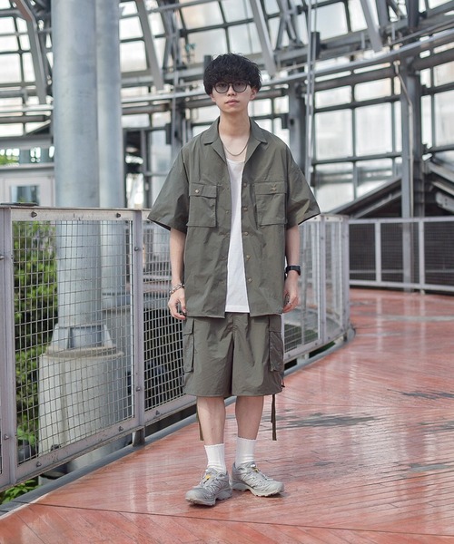 INTERPLAY(インタープレイ)の「【INTERPLAY x たいが】Big Pocket Snap Open Collar Shirt(シャツ/ブラウス・メンズ・ブラック/カーキ/ベージュ・FREE)」の4枚目の写真