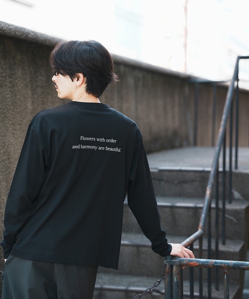 UNION STATION(ユニオンステーション)の「*WEB限定 フラワーバックプリント ルーズフィットロンT(Tシャツ/カットソー・メンズ・ブラック/ホワイト・M/L)」の4枚目の写真