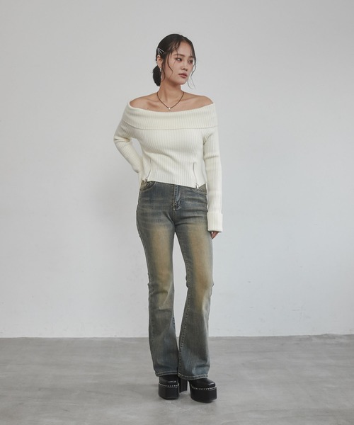 ENVYM（アンビー）の「オフショルジップニット（ニット/セーター・レディース・ブラック/グレー/ホワイト・FREE）」の15枚目の写真