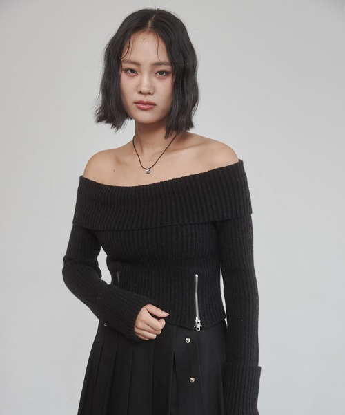 ENVYM（アンビー）の「オフショルジップニット（ニット/セーター・レディース・ブラック/グレー/ホワイト・FREE）」の7枚目の写真