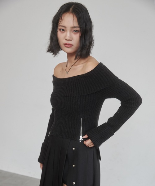 ENVYM（アンビー）の「オフショルジップニット（ニット/セーター・レディース・ブラック/グレー/ホワイト・FREE）」の8枚目の写真