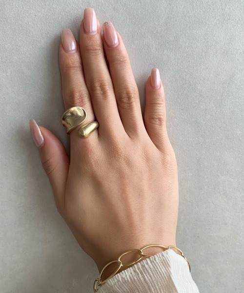 ciite'(シーテ)の「twist ring / ツイストリング(リング・レディース・ゴールド/シルバー・FREE)」の9枚目の写真