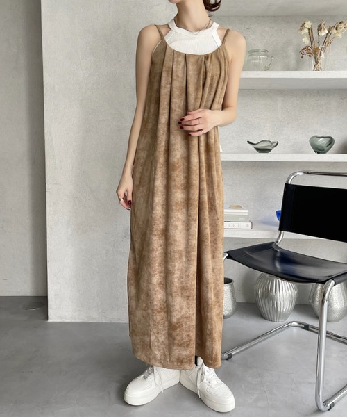 Ada.(エイダ)の「フロントタック マーブルライクパターン キャミワンピース(ワンピース・レディース・ブルー/グリーン/ブラウン・FREE)」の15枚目の写真