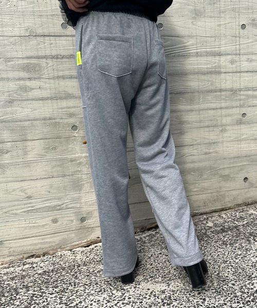 mi via loca(ミヴィアロカ)の「Vintageライク パッチデザイン スウェットイージーパンツ(スウェットパンツ・レディース・トップグレー/オートミール・FREE)」の6枚目の写真