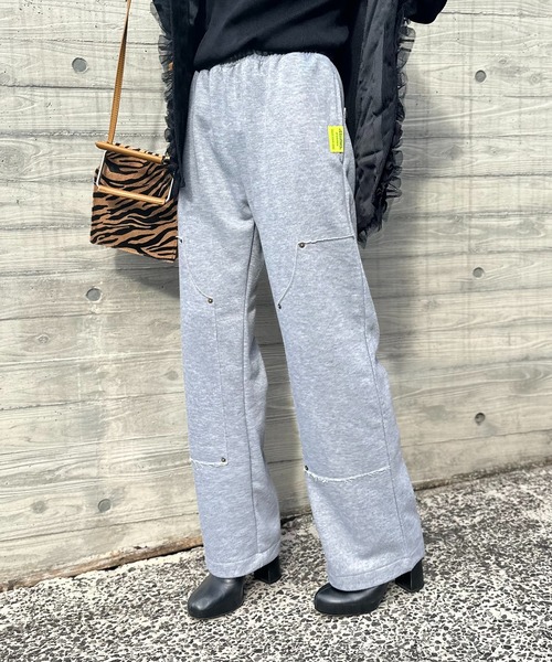 mi via loca(ミヴィアロカ)の「Vintageライク パッチデザイン スウェットイージーパンツ(スウェットパンツ・レディース・トップグレー/オートミール・FREE)」の11枚目の写真