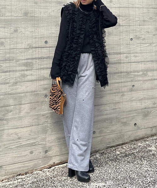 mi via loca(ミヴィアロカ)の「Vintageライク パッチデザイン スウェットイージーパンツ(スウェットパンツ・レディース・トップグレー/オートミール・FREE)」の14枚目の写真