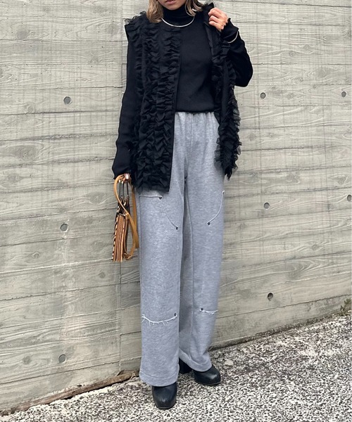 mi via loca(ミヴィアロカ)の「Vintageライク パッチデザイン スウェットイージーパンツ(スウェットパンツ・レディース・トップグレー/オートミール・FREE)」の15枚目の写真