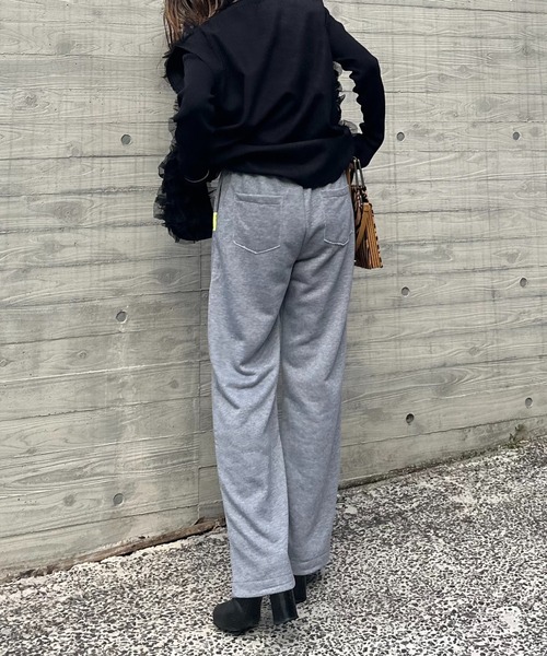 mi via loca(ミヴィアロカ)の「Vintageライク パッチデザイン スウェットイージーパンツ(スウェットパンツ・レディース・トップグレー/オートミール・FREE)」の20枚目の写真