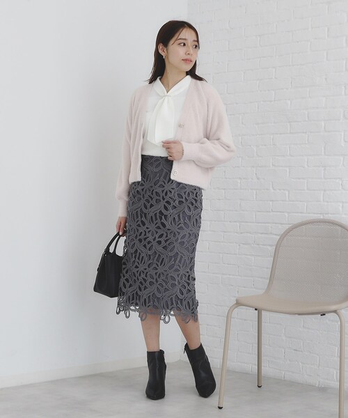 セール】《美人百花掲載》ラメフェザーヤーンカーディガン【洗濯機洗い