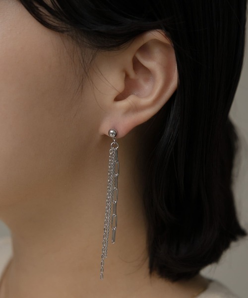 URBAN RESEARCH Sonny Label（アーバンリサーチサニーレーベル）の「フリンジチェーンピアス（ピアス（両耳用）・レディース・ゴールド/シルバー・ONE）」の2枚目の写真