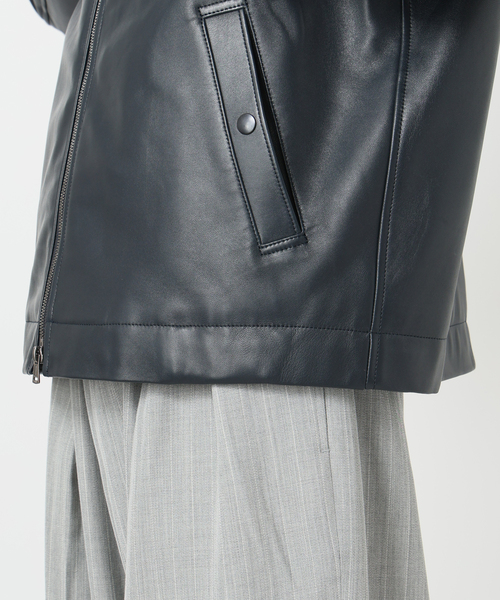 EDIFICE（エディフィス）の「ETS.MATERIAUX(マテリオ) ラムレザー フレンチパイロットジャケット（その他アウター・メンズ・ネイビー・MEDIUM/LARGE）」の21枚目の写真