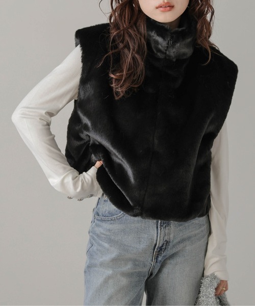 AMELY(エミリー)の「スタンドネックベスト(ベスト・レディース・グレー系2/ブラウン系2/ブラウン系1/ベージュ系2/ブラック系1/グレー系1/ブラック系2/ベージュ系1・フリー)」の3枚目の写真