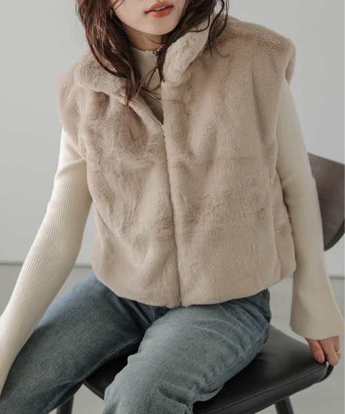 AMELY(エミリー)の「スタンドネックベスト(ベスト・レディース・グレー系2/ブラウン系2/ブラウン系1/ベージュ系2/ブラック系1/グレー系1/ブラック系2/ベージュ系1・フリー)」の8枚目の写真