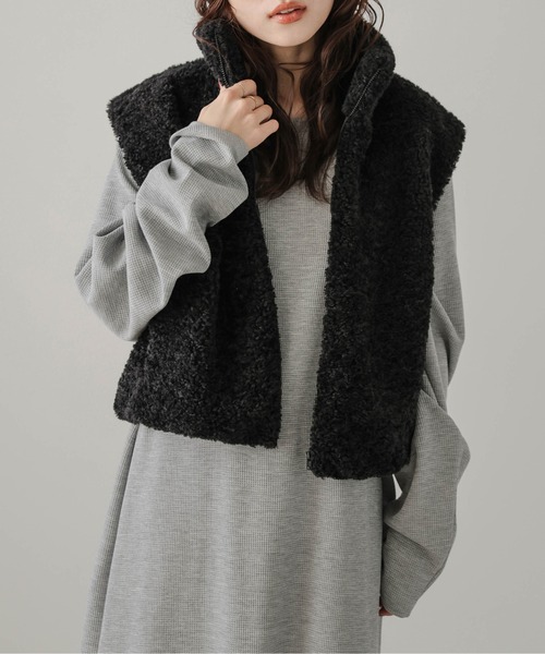 AMELY(エミリー)の「スタンドネックベスト(ベスト・レディース・グレー系2/ブラウン系2/ブラウン系1/ベージュ系2/ブラック系1/グレー系1/ブラック系2/ベージュ系1・フリー)」の12枚目の写真