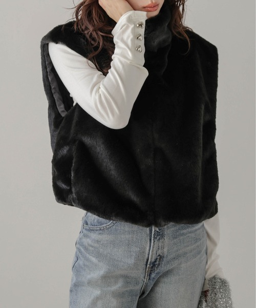 AMELY(エミリー)の「スタンドネックベスト(ベスト・レディース・グレー系2/ブラウン系2/ブラウン系1/ベージュ系2/ブラック系1/グレー系1/ブラック系2/ベージュ系1・フリー)」の16枚目の写真