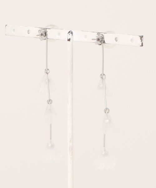 titivate（ティティベイト）の「フラワーロングピアス（ピアス（両耳用）・レディース・シルバー/ゴールド・FREE）」の11枚目の写真