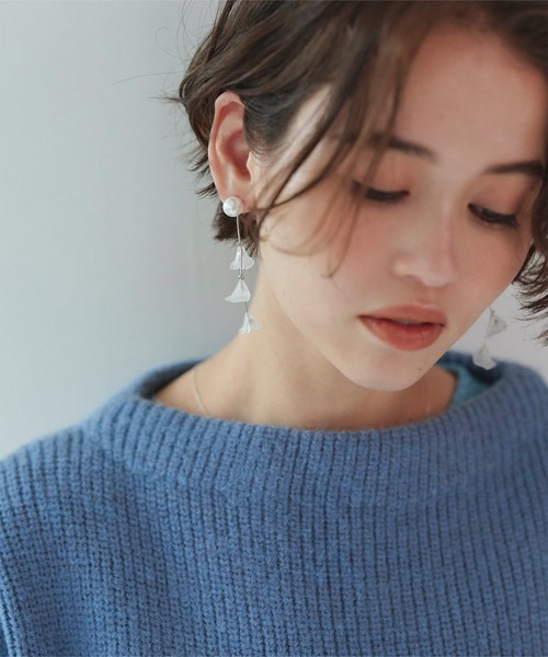 titivate（ティティベイト）の「フラワーロングピアス（ピアス（両耳用）・レディース・シルバー/ゴールド・FREE）」の8枚目の写真