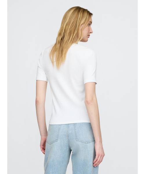 GAP(ギャップ)の「モダン クルーネックTシャツ 半袖(Tシャツ/カットソー・レディース・ブラック/ネイビー/ライトグレー/ホワイト/ブラック×ホワイト・XXS/S/XL/XS/M/L)」の7枚目の写真