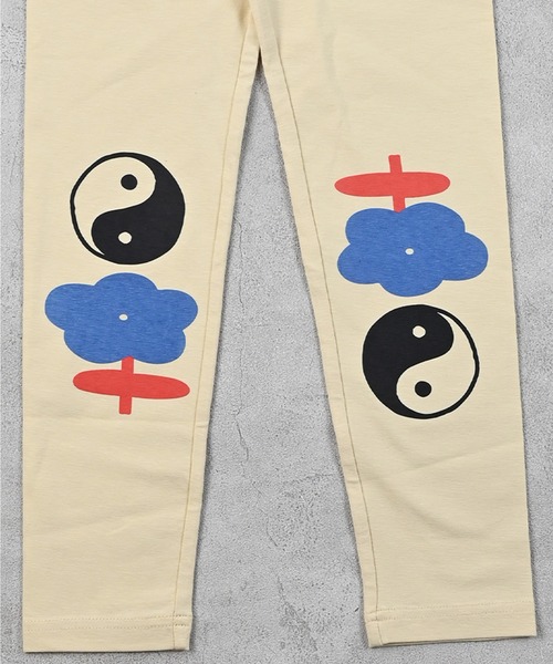 MARKEY'S（マーキーズ）の「フル丈ヒザプリントレギンス（レギンス/スパッツ・キッズ・グレー/アイボリー/イエロー・70/80/90/95/100/110/120/130）」の4枚目の写真