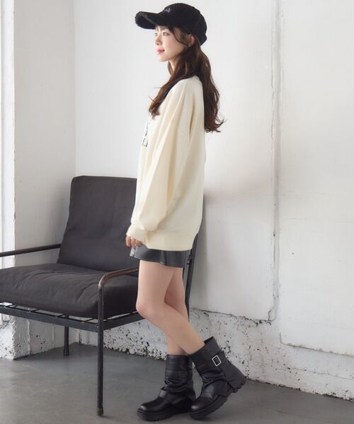 RETRO GIRL(レトロガール)の「フラワープリントトレーナー(スウェット・レディース・ナチュラル/ダークブルー/ホワイト系その他・FREE)」の10枚目の写真