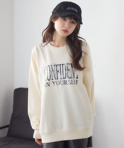 RETRO GIRL(レトロガール)の「フラワープリントトレーナー(スウェット・レディース・ナチュラル/ダークブルー/ホワイト系その他・FREE)」の12枚目の写真