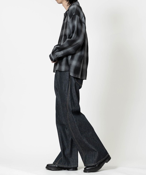 JOHN'S CLOSET（ジョンズクローゼット）の「【13】グラインダーデザイン カーブデニム/コクーンパンツ（デニムパンツ・メンズ・ブラック/グレー/ブルー・MEDIUM/LARGE）」の18枚目の写真