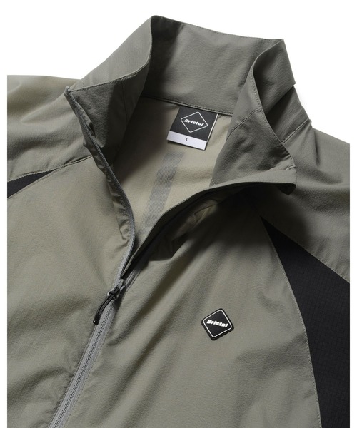 F.C.Real Bristol（エフシーレアルブリストル）の「ULTRA LIGHT WEIGHT JACKET（ブルゾン・メンズ・ブラック/カーキ/ライトブラウン・SMALL/MEDIUM/LARGE/X-LARGE）」の14枚目の写真