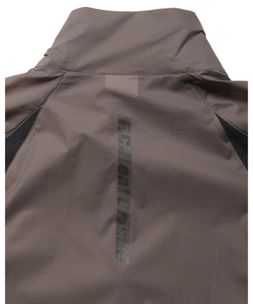 F.C.Real Bristol（エフシーレアルブリストル）の「ULTRA LIGHT WEIGHT JACKET（ブルゾン・メンズ・ブラック/カーキ/ライトブラウン・SMALL/MEDIUM/LARGE/X-LARGE）」の20枚目の写真