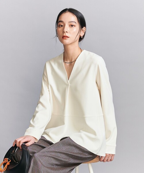 BEAUTY&YOUTH UNITED ARROWS(ビューティーアンドユースユナイテッドアローズ)の「【WEB限定 Wardrobe DAILY MINIMAL】ペプラム Vネックプルオーバーカットソー(Tシャツ/カットソー・レディース・ブラック/ベージュ/オフホワイト/ライトグレー・FREE)」の8枚目の写真