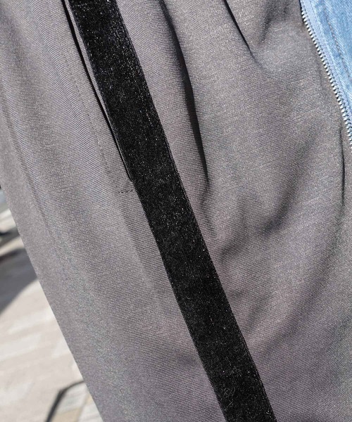 CORNERS by KR（コーナーズバイケーアール）の「【CORNERS by KR】グリッターライントラックパンツ（スラックス・レディース・ブラウン/ブラック/グレー・M）」の7枚目の写真