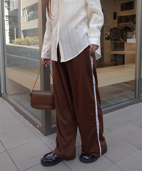 CORNERS by KR（コーナーズバイケーアール）の「【CORNERS by KR】グリッターライントラックパンツ（スラックス・レディース・ブラウン/ブラック/グレー・M）」の19枚目の写真