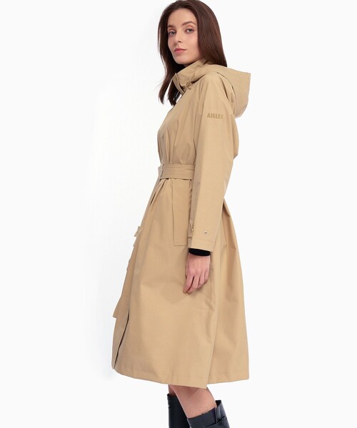 AIGLE（エーグル）の「防風 撥水 透湿 GORE-TEX ゴアテックス 2レイヤー フーデッド ベルベッドロングトレンチコート /フード取り外し可（トレンチコート・レディース・ライトグリーン/ベージュ・L/M/S/XS）」の11枚目の写真