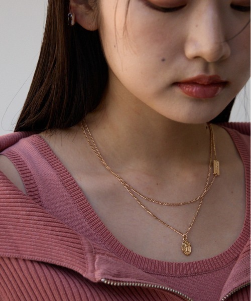 AZUL by moussy(アズールバイマウジー)の「マルチチャーム2連ネックレス(ネックレス・レディース・シルバー/ゴールド系その他・FREE)」の1枚目の写真