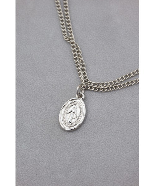 AZUL by moussy(アズールバイマウジー)の「マルチチャーム2連ネックレス(ネックレス・レディース・シルバー/ゴールド系その他・FREE)」の8枚目の写真